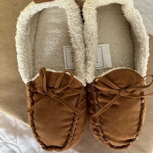 Slippers